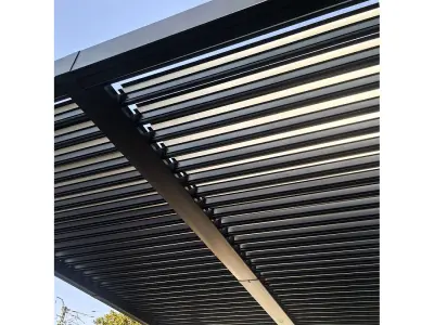 Pomorski kontejner 20 stopa (6m) s tri vrata - Novi - Detalj 9