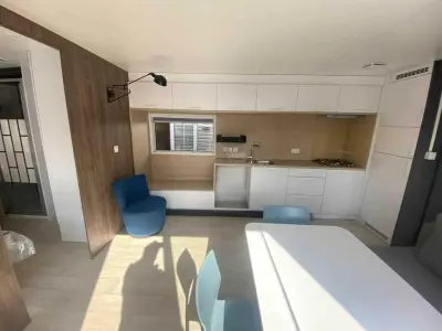 Zidna aluminijska nadstrešnica za terasu 546×294 cm – Bijela - Detalj 3