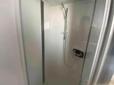 Zidna aluminijska nadstrešnica za terasu 546×294 cm – Bijela - Detalj 7