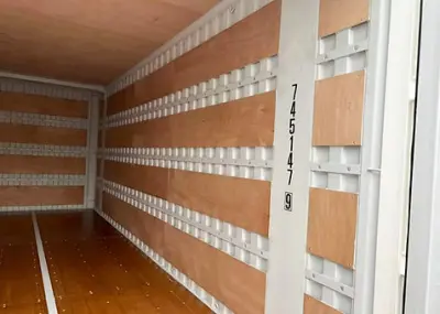 Pomorski kontejner 40 stopa High Cube s dvostrukim vratima (Double Door) - IICL - Detalj 5