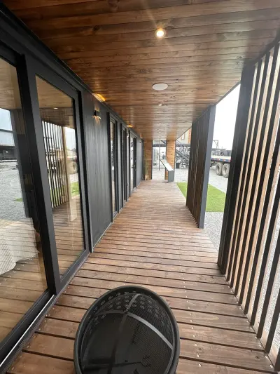 Pomorski kontejner 20 stopa (6m) High Cube Hard Top s krutim krovom - Novi - Detalj 3