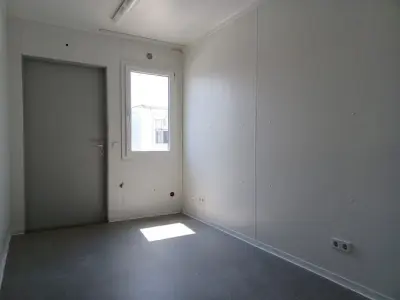 Polu-ostakljeni modularni ured BATIMODULE 20 stopa (6m) - Detalj 10