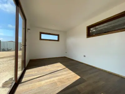 Modularna stambena kabina 18 m² s kompletnom kupaonicom – Mat crna - Detalj 5