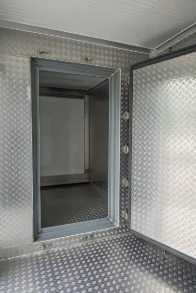 Samostojeća bioklimatska pergola Almafi 15 m² s rolo zavjesom (300 cm) – Antracit - Detalj 8